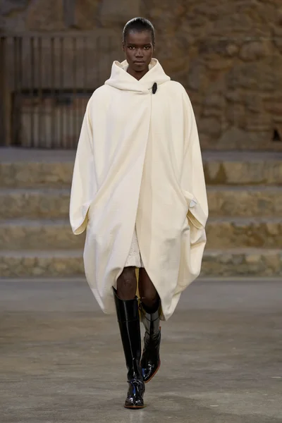 Look 39